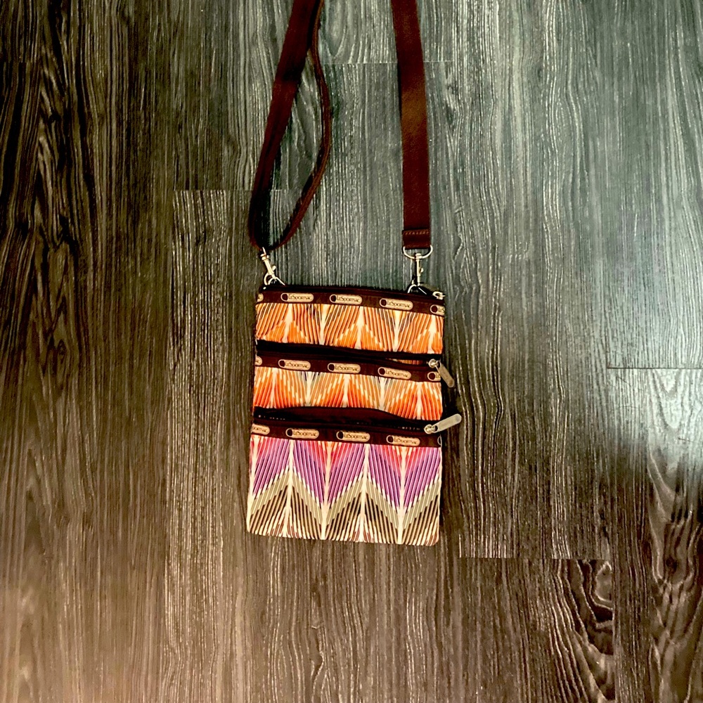 LeSportsac 3 compartment crossbody bag